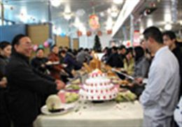 建院项目甲方：礼信年年是专业团队