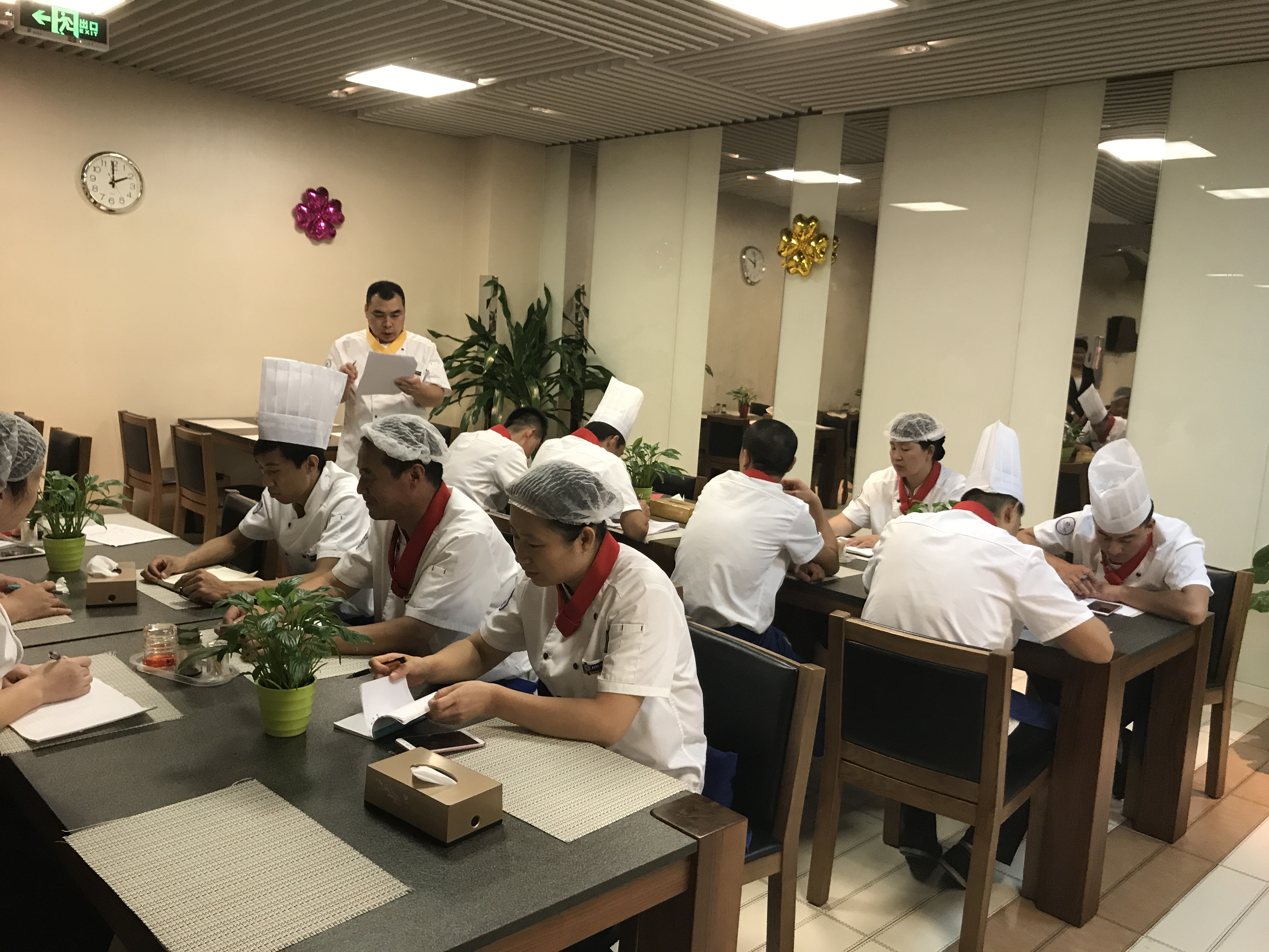 食堂承包